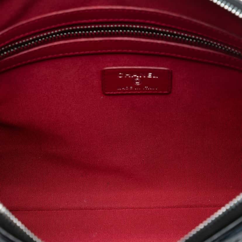 Chanel Medium Aged Calfskin Gabrielle O Case Clutch Blue Leather Very good condition - Model View