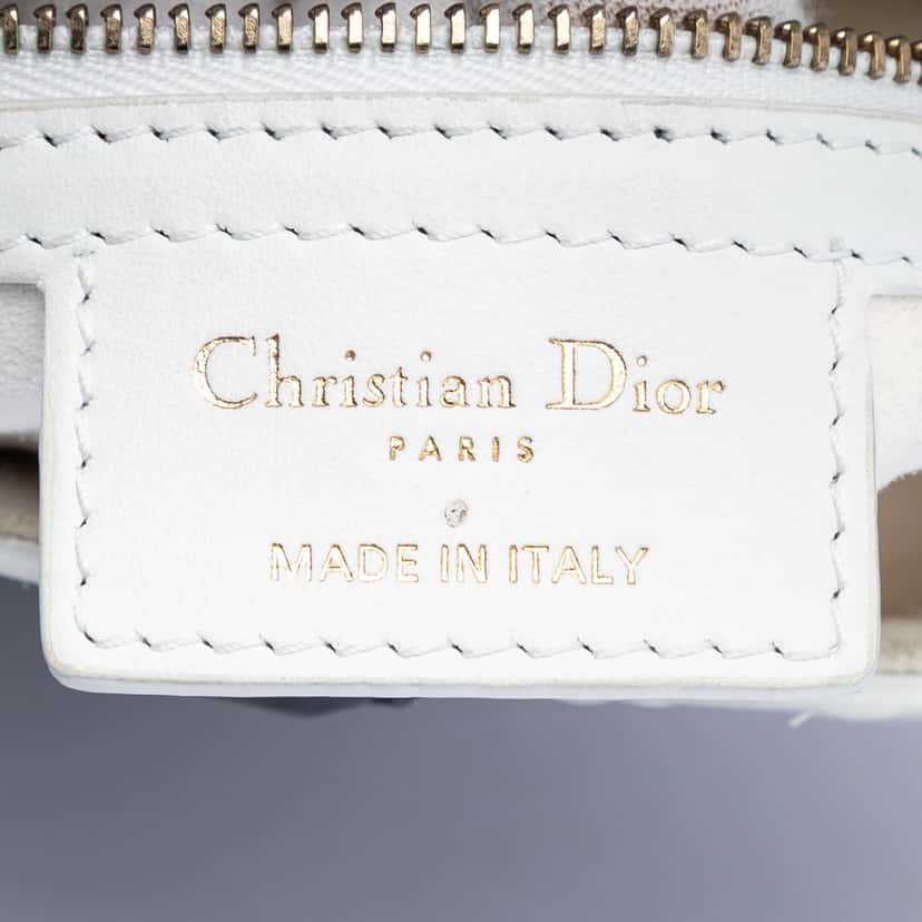 Dior Perforated Oblique Embossed Calfskin Saddle Bag White Leather Very good condition - Box View