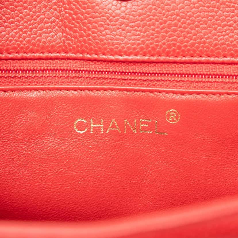 Chanel CC Caviar Turn Lock Chain Tote Red Leather Very good condition - Box View