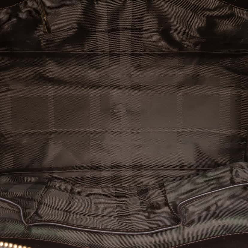 Burberry Large Quilted Leather Manor Handbag Brown Leather Very good condition - Model View