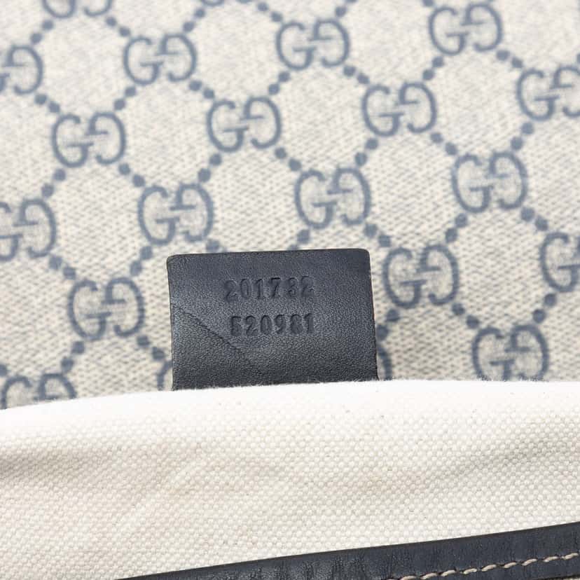 Gucci GG Supreme Crossbody Beige Very good condition - Box View