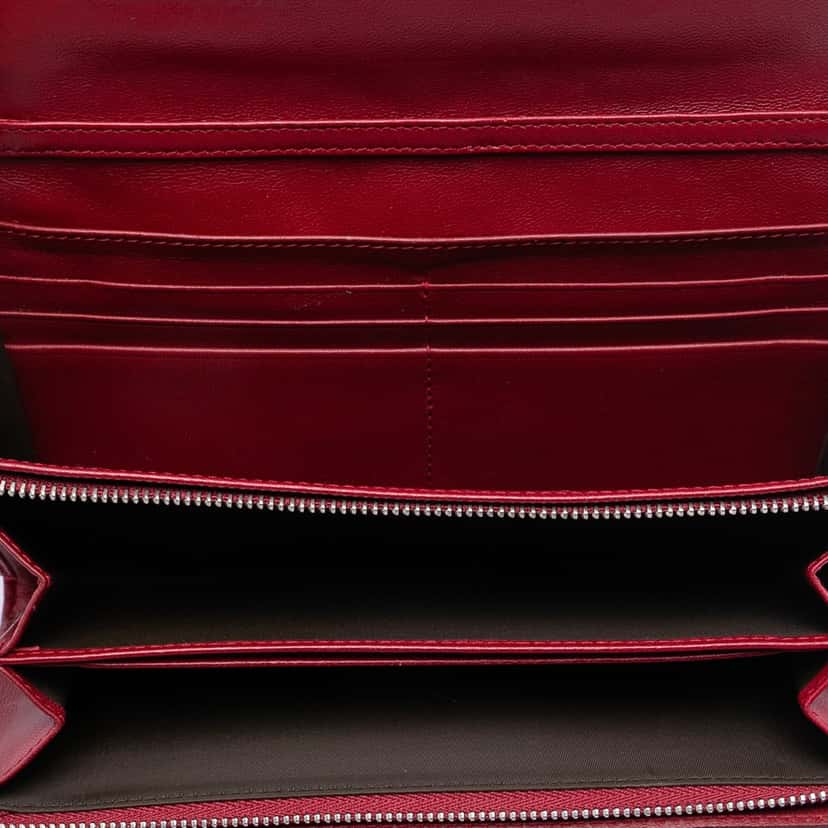 Dior Patent Cannage Miss Dior Wallet on Chain Red Leather Very good condition - Model View