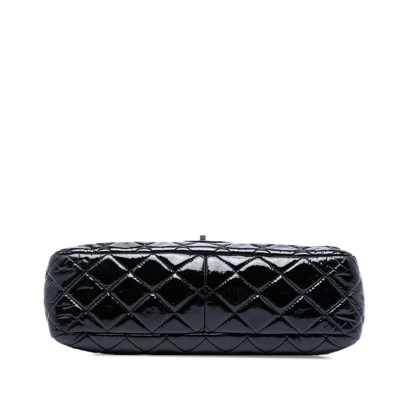 Chanel Jumbo Classic Patent Single Flap Black Leather Very good condition - Inside View