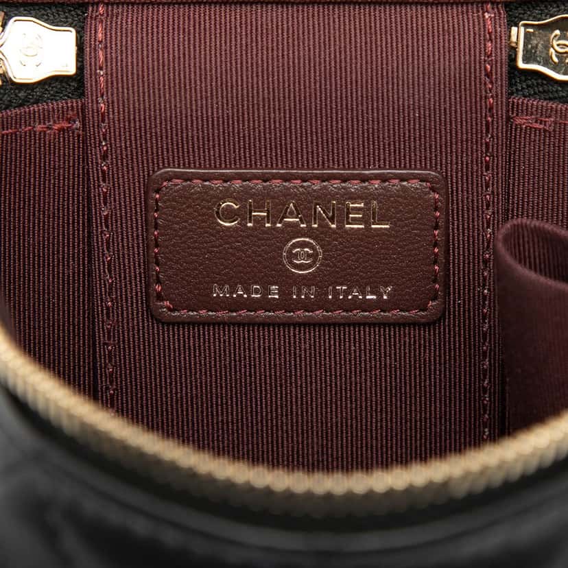 Chanel Mini Quilted Lambskin Vanity Case with Chain Black Leather Very good condition - Box View