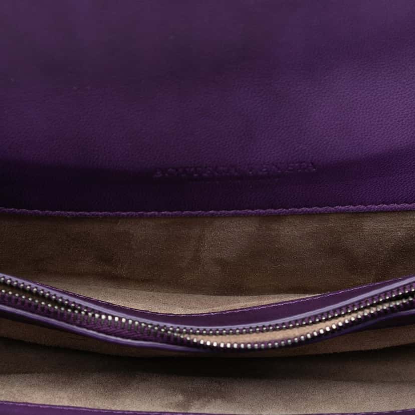 Bottega Veneta Nappa Intrecciato Olimpia Knot Crossbody Purple Leather Very good condition - Model View