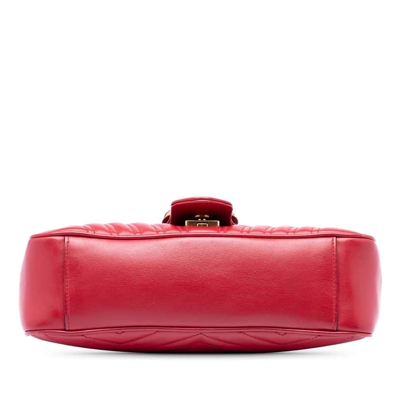 Gucci Medium GG Marmont Matelasse Leather Shoulder Bag Red Leather Very good condition - Inside View