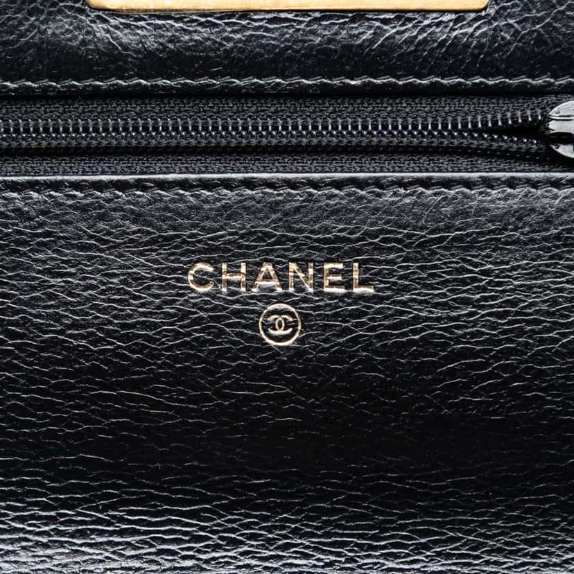 Chanel Stitched Goatskin Golden CC Wallet On Chain Black Leather Very good condition - Box View