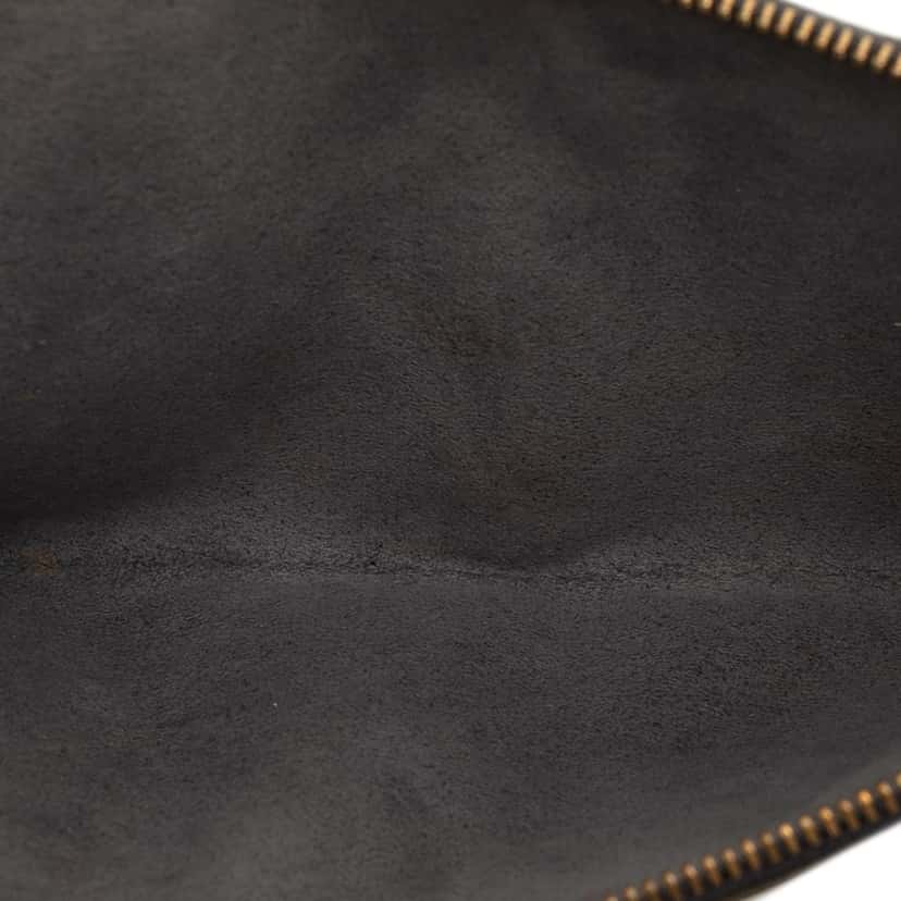Louis Vuitton Epi Pochette Accessoires Black Leather Very good condition - Model View