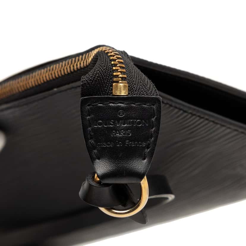 Louis Vuitton Epi Pochette Accessoires Black Leather Very good condition - Box View