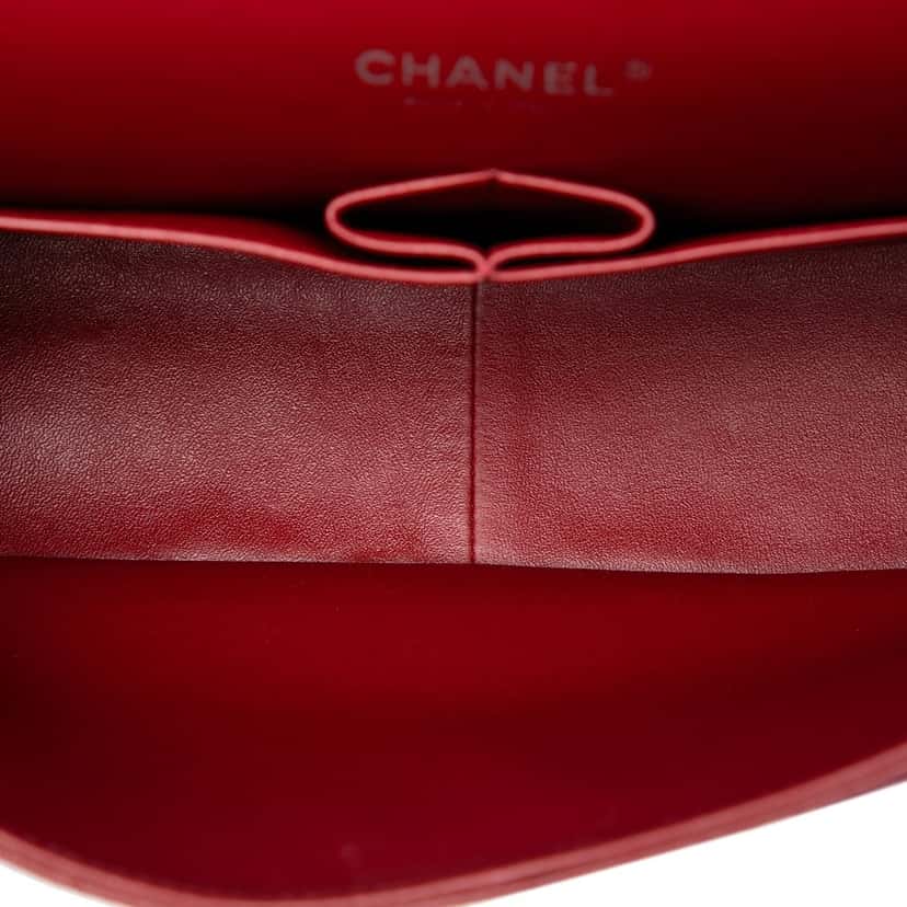 Chanel Jumbo Classic Caviar Double Flap Red Leather Very good condition - Model View