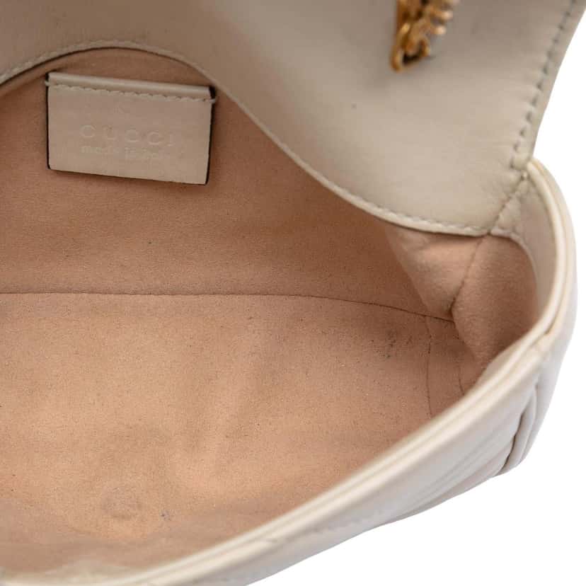 Gucci Mini GG Marmont Matelasse Calfskin Flap Crossbody White Leather Very good condition - Model View