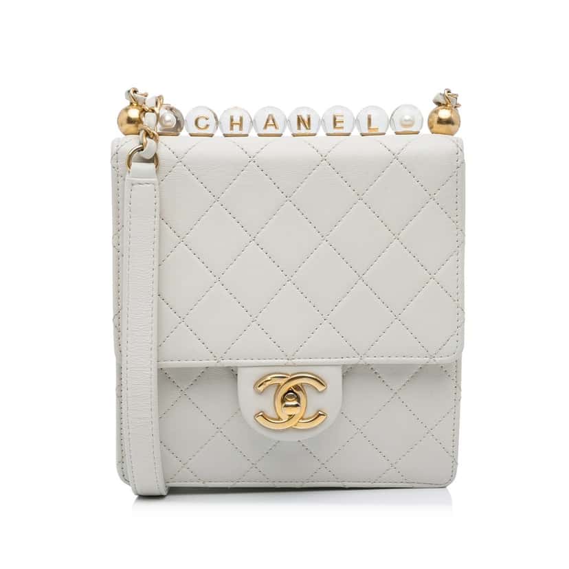 Chanel Mini Chic Pearls Crossbody White Leather Very good condition - Front View