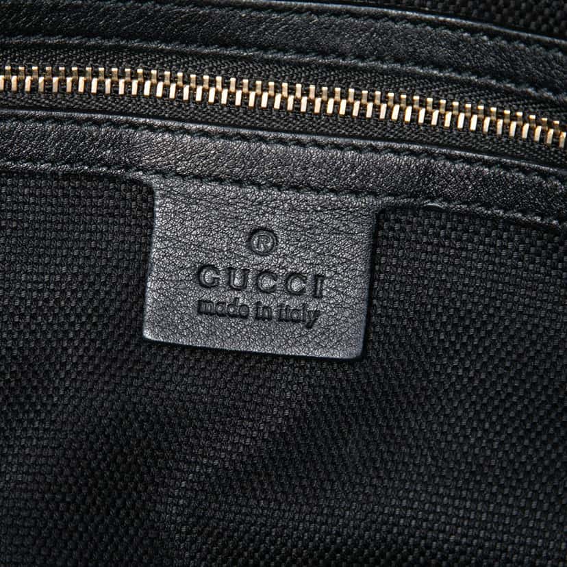 Gucci Patent Soho Chain Shoulder Bag Black Leather Very good condition - Model View