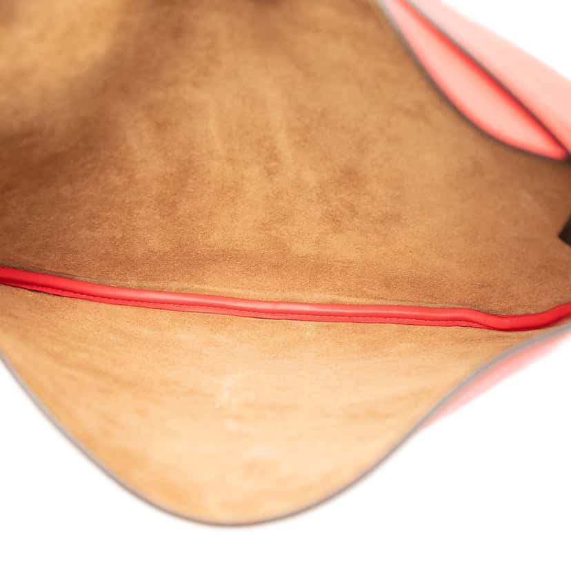 Fendi Small Leather Croissant Hobo Red Leather Very good condition - Model View