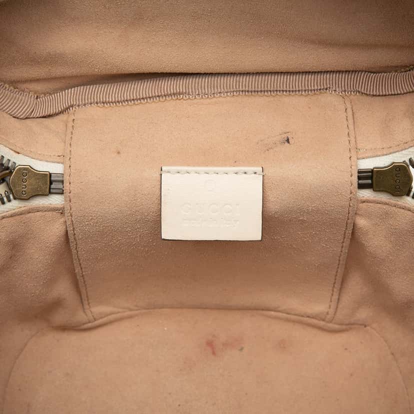 Gucci Mini GG Marmont Matelasse Leather Round Backpack White Leather Very good condition - Box View