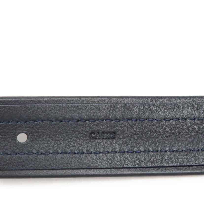 Louis Vuitton Leather Regatta Belt Blue Leather Never worn, with tag - Model View