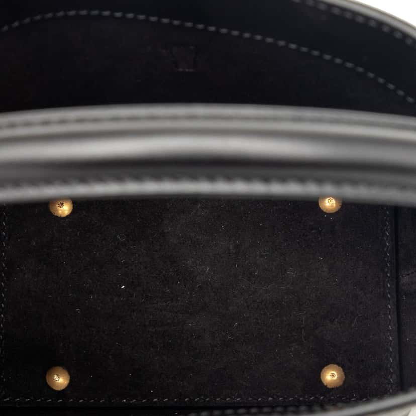 Saint Laurent Mini Shiny Calfskin Le 37 Bucket Bag Black Leather Very good condition - Model View