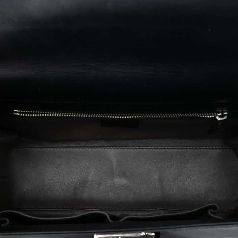 Gucci Medium Leather Dollar Interlocking G Crossbody Black Leather Very good condition - Model View