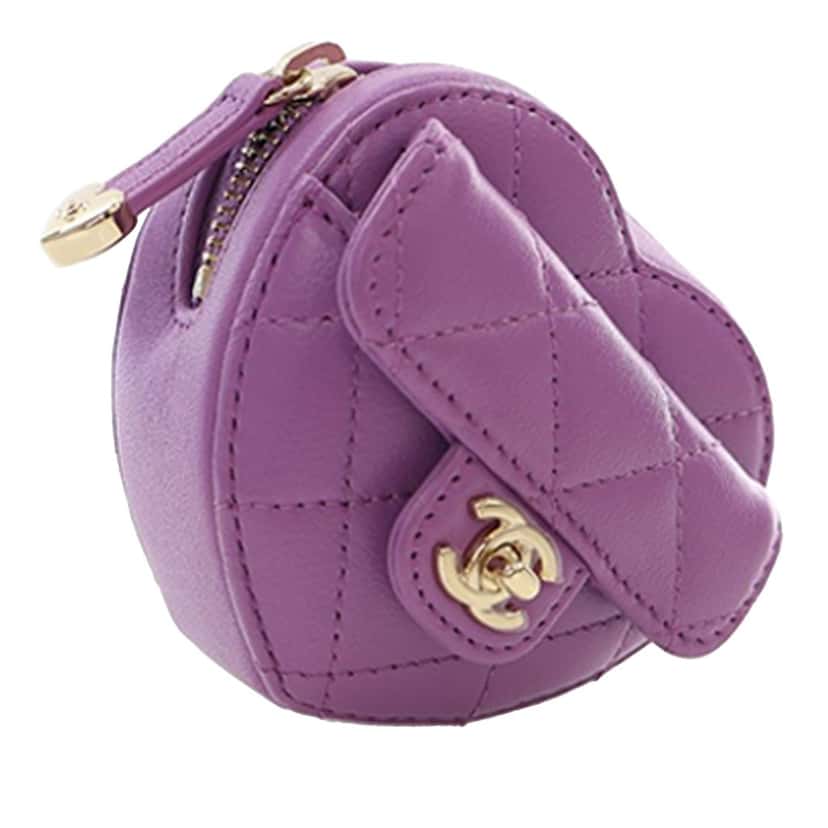 Chanel Lambskin CC in Love Heart Necklace Bag Purple Leather Very good condition - Inside View