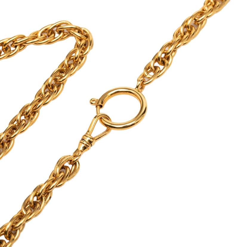 Chanel CC Gold Plated Gripoix Glass Triple Pendant Necklace Gold Metal Very good condition - Model View
