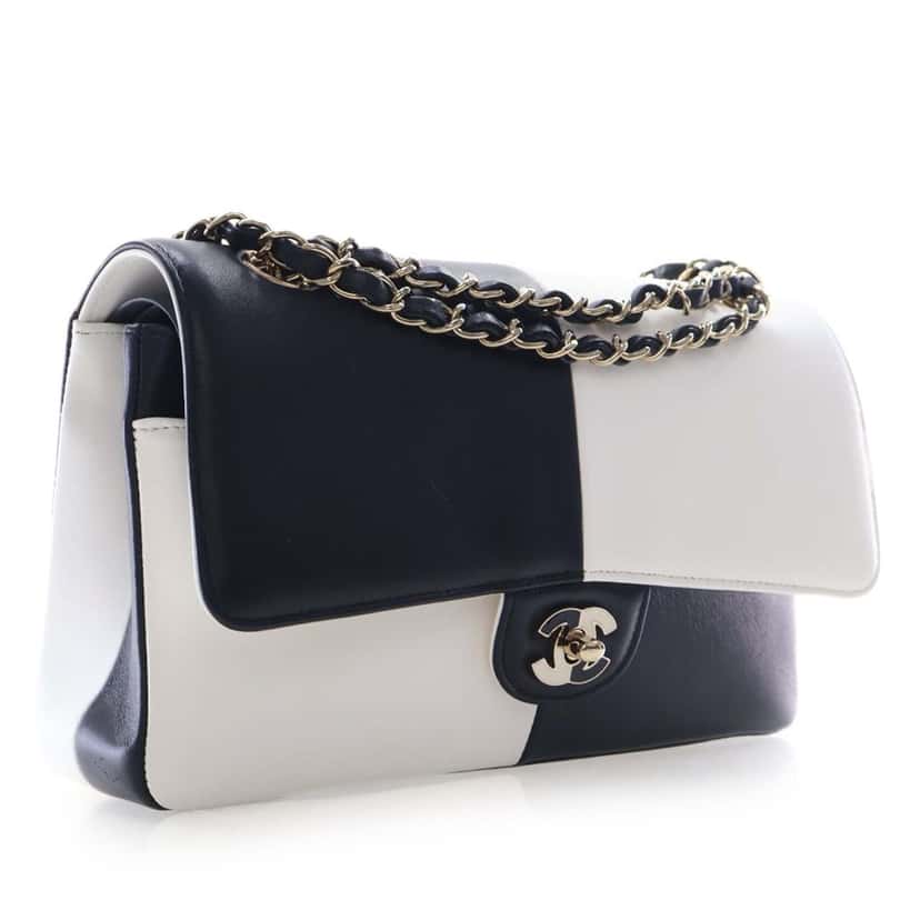 Chanel Medium Classic Bicolor Lambskin Geometric Colorblock Double Flap Black Leather Very good condition - Inside View