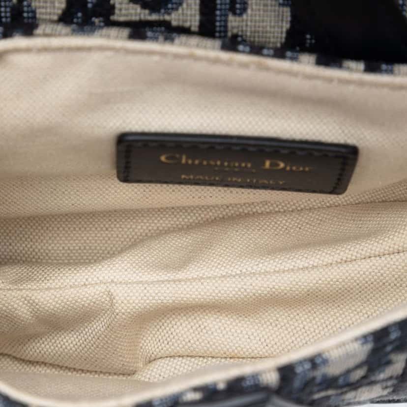 Dior Mini Oblique Canvas Saddle Bag Blue Very good condition - Model View