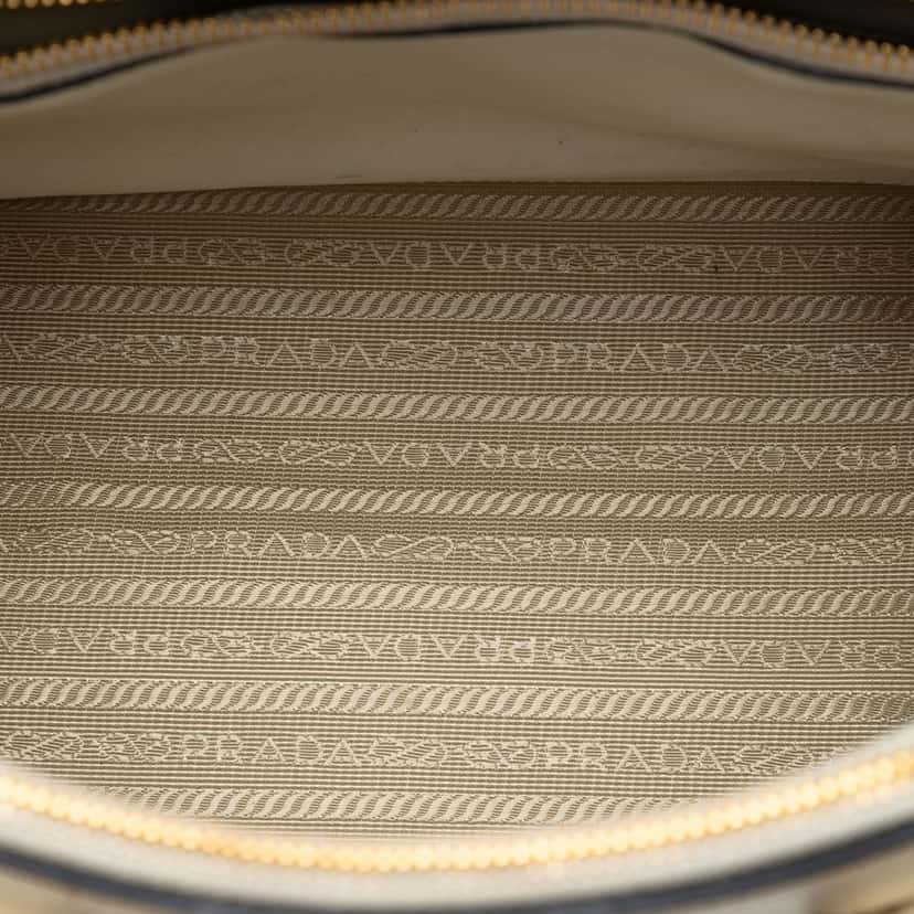 Prada City Calf Trimmed Saffiano Greche Paradigme Bag White Leather Very good condition - Model View