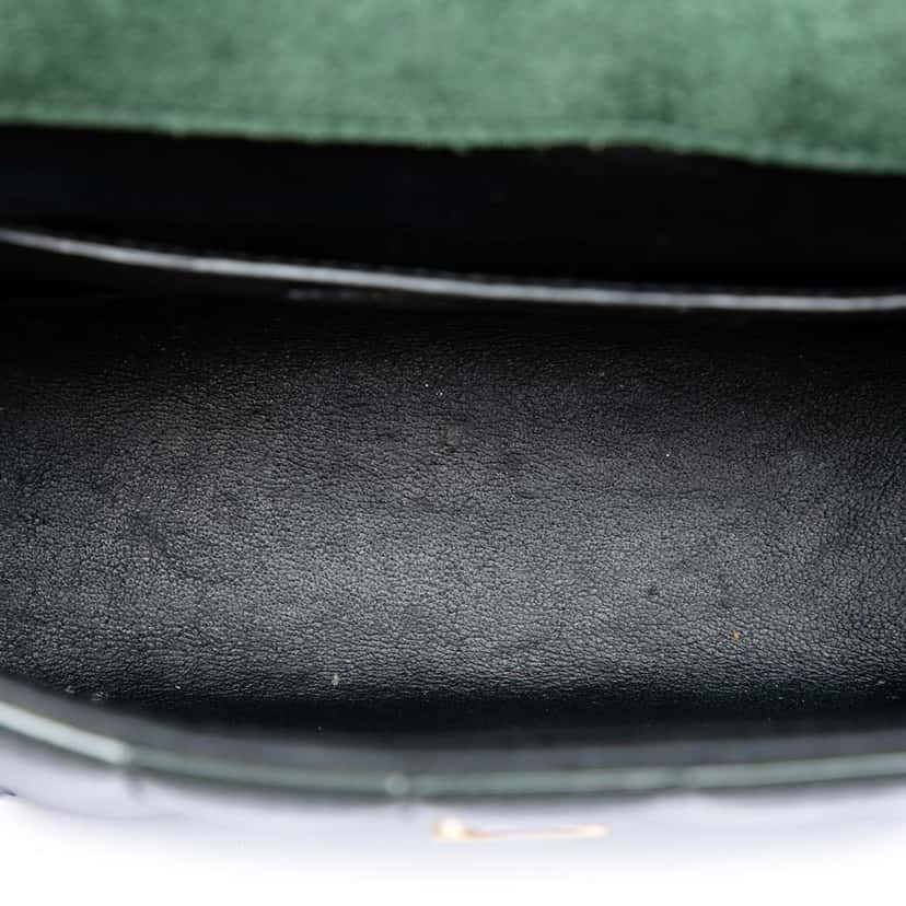 Saint Laurent Small Patent Monogram Vicky Chain Bag Green Leather Very good condition - Model View