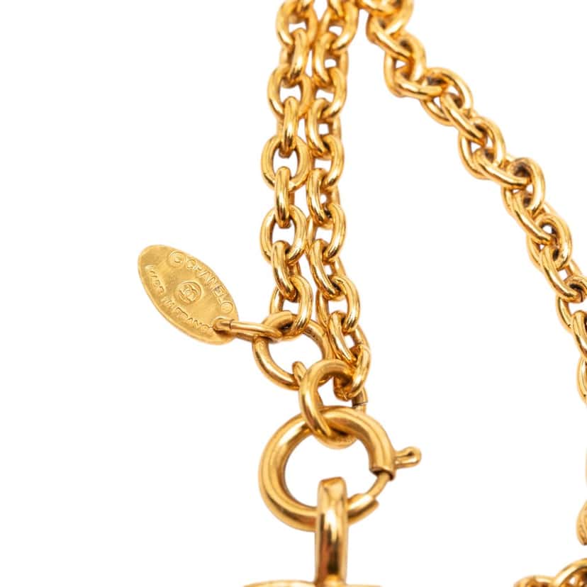 Chanel Gold Plated CC Quilted Pendant Necklace Gold Metal Very good condition - Box View