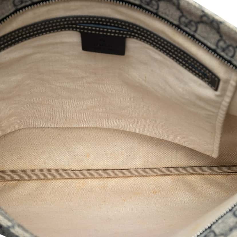 Gucci GG Supreme Crossbody Beige Very good condition - Model View