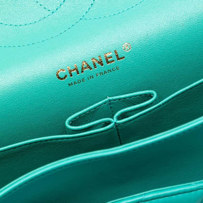 Chanel Jumbo Classic Lambskin Double Flap Green Leather Very good condition - Box View