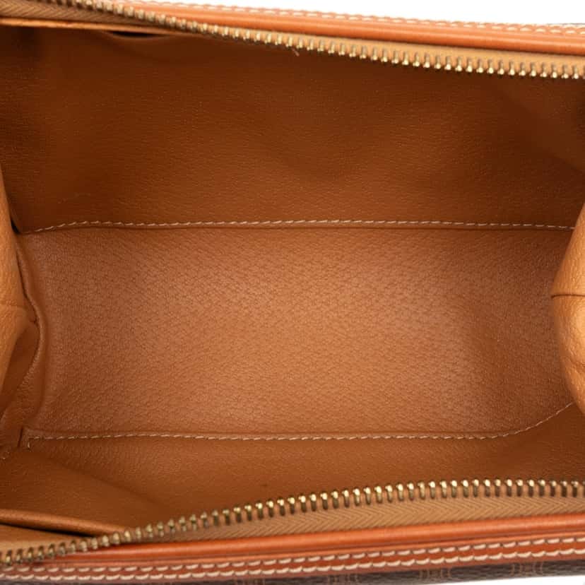 Celine Macadam Coated Canvas Pouch Brown Very good condition - Model View