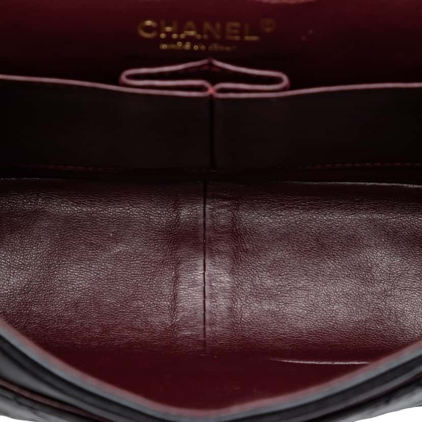 Chanel Quilted Aged Calfskin Reissue 2.55 Double Flap 226 Black Leather Very good condition - Model View