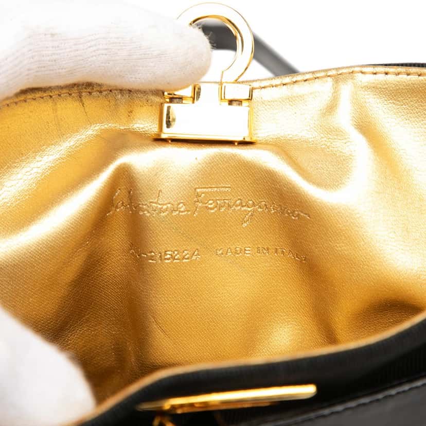 Ferragamo Vinyl Gancini Bucket Bag White Plastic Very good condition - Box View