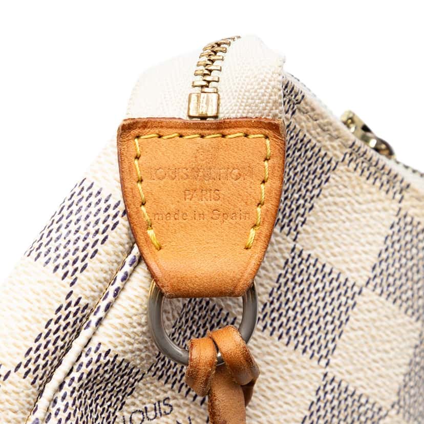 Louis Vuitton Damier Azur Pochette Accessoires White Very good condition - Box View