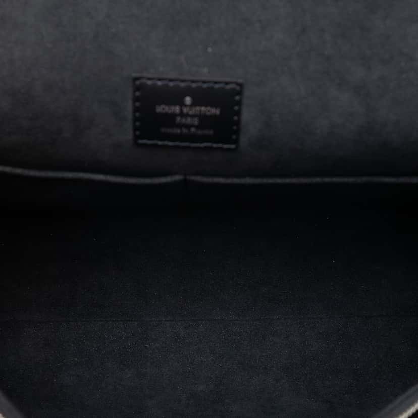 Louis Vuitton Epi Cluny MM Black Leather Very good condition - Model View
