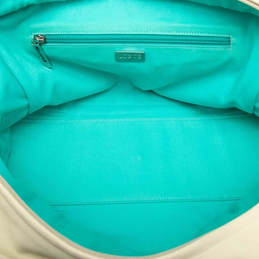 LOEWE Leather Amazona 36 White Leather Very good condition - Model View