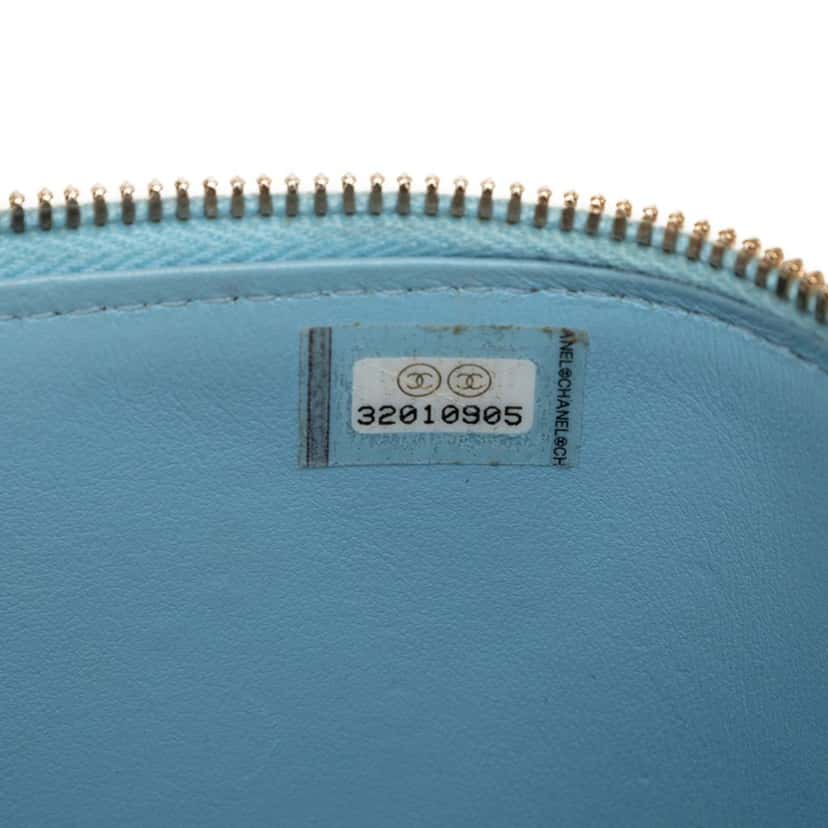 Chanel Caviar Pick Me Up Vanity Case Blue Leather Very good condition - Box View