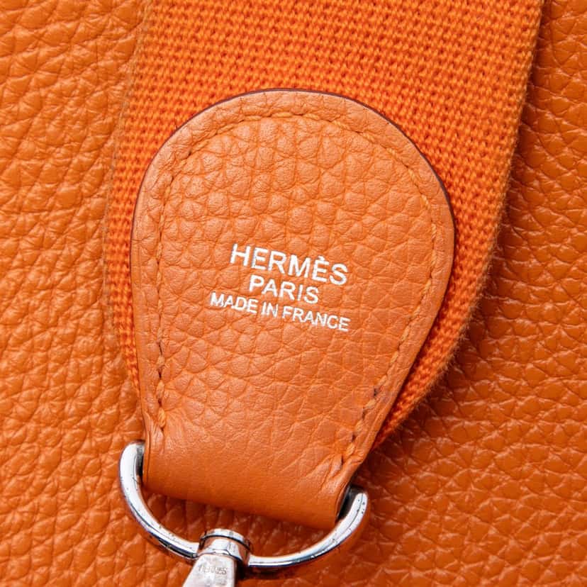 Hermès Clemence Evelyne III 29 Orange Leather Very good condition - Box View
