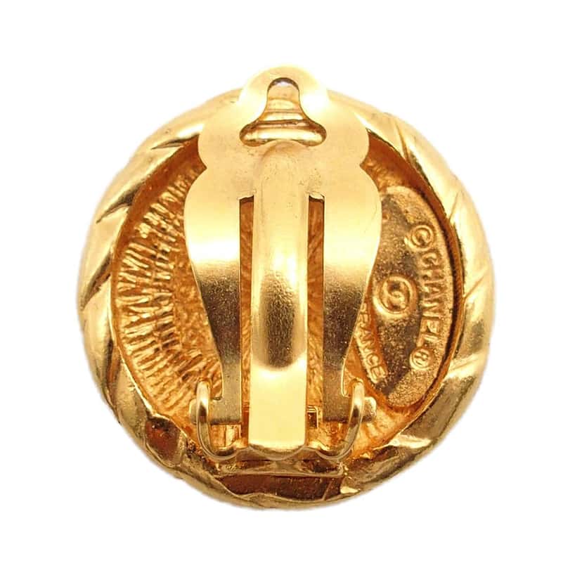 Chanel CC Gold Plated Round Clip On Earrings Gold Metal Very good condition - Inside View