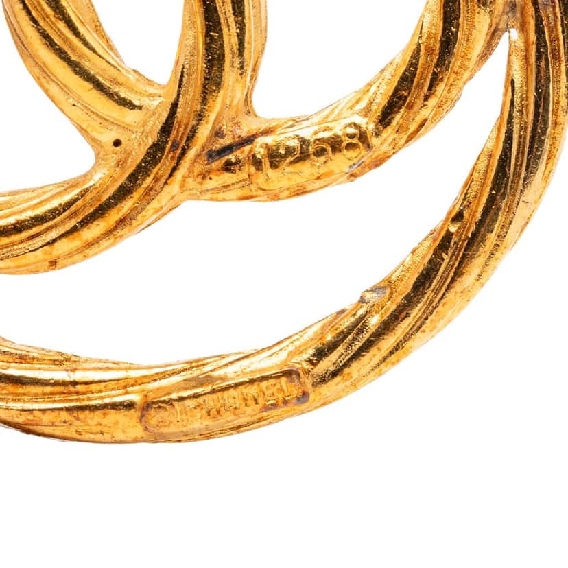 Chanel CC Gold Plated Round Rope Brooch Gold Metal Very good condition - Inside View