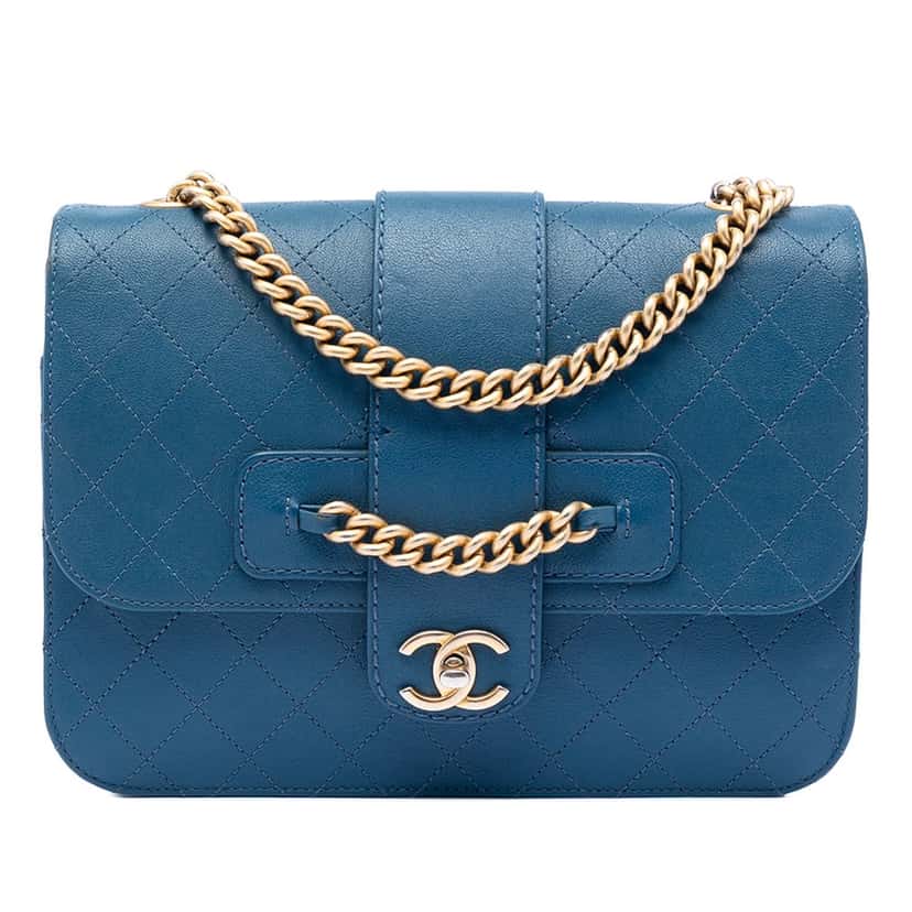 Chanel Large Quilted Sheepskin Front Chain Flap Blue Leather Very good condition - Front View