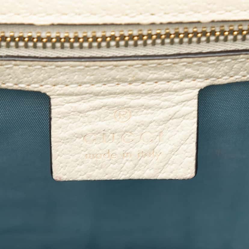 Gucci Small Calfkin Bee Star Sylvie Satchel White Leather Very good condition - Box View