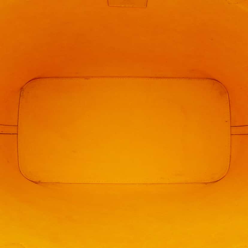 Louis Vuitton Epi Neverfull MM Yellow Leather Very good condition - Model View