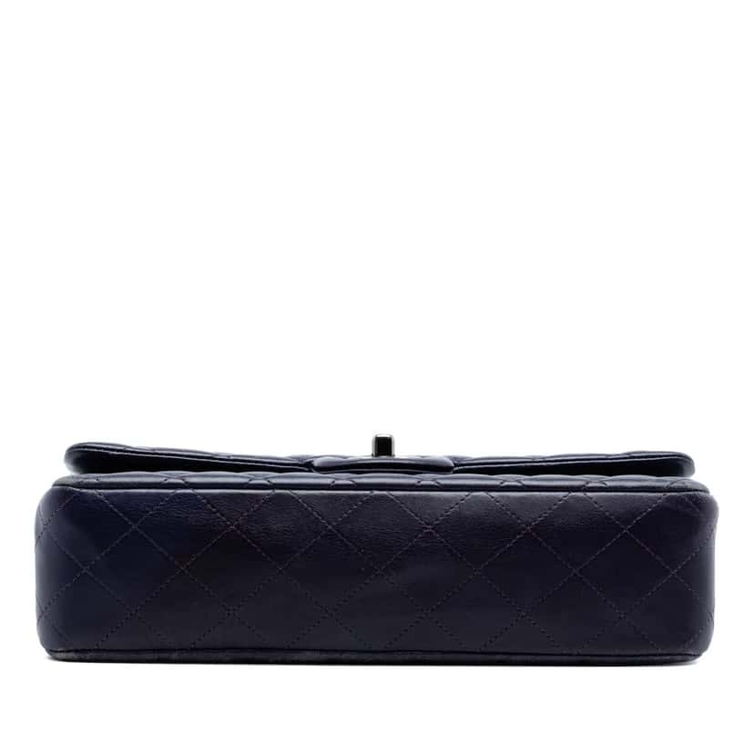 Chanel Medium Classic Lambskin Double Flap Purple Leather Very good condition - Inside View