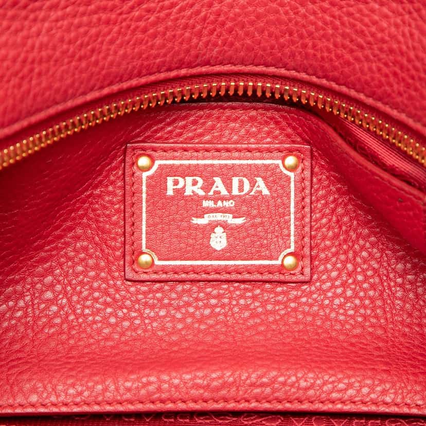 Prada Vitello Daino Shoulder Bag Red Leather Very good condition - Box View
