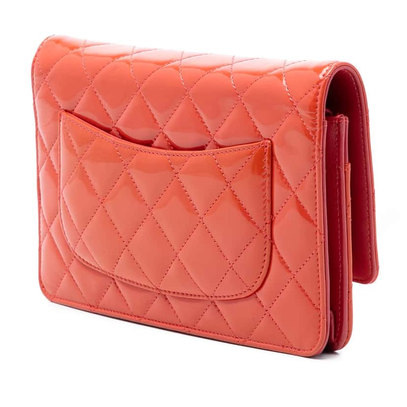 Chanel CC Quilted Patent Incognito Wallet On Chain Orange Leather Very good condition - Back View
