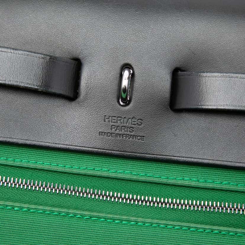 Hermès Military Toile and Vache Hunter Herbag Zip 31 Green Very good condition - Box View