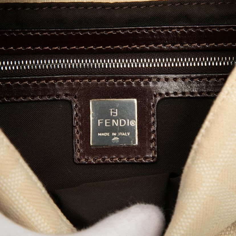 Fendi Zucca Canvas Baguette Brown Very good condition - Box View