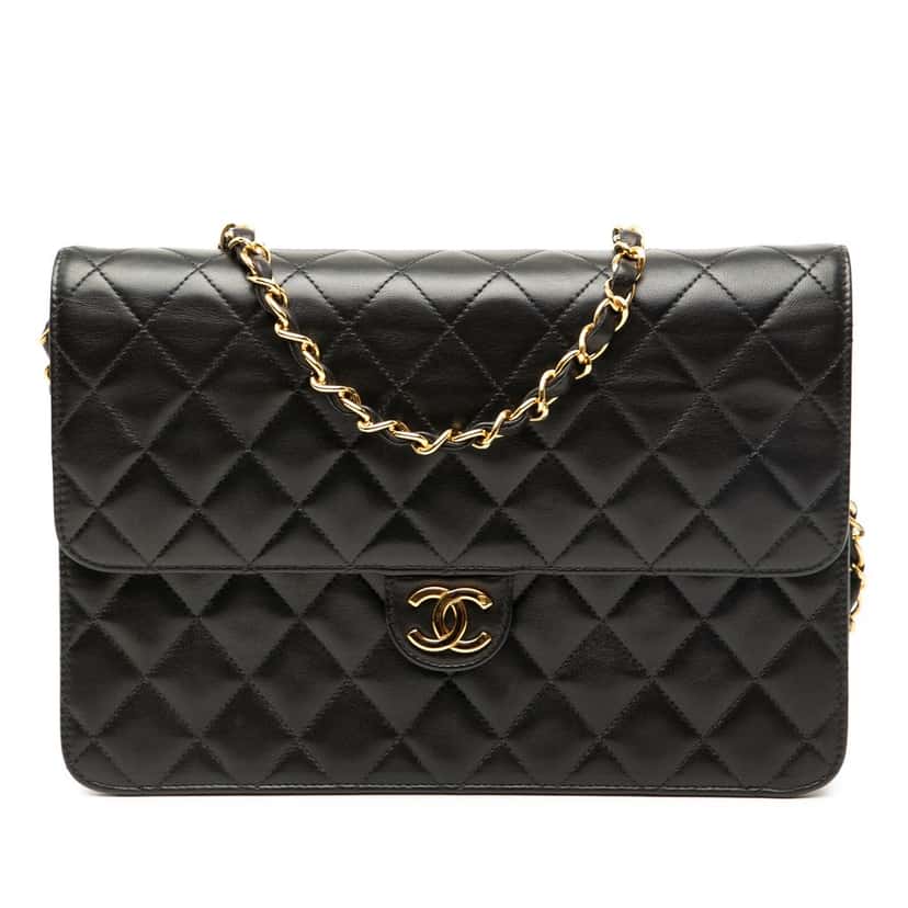 Chanel Medium CC Quilted Lambskin Single Flap Black Leather Good condition - Front View